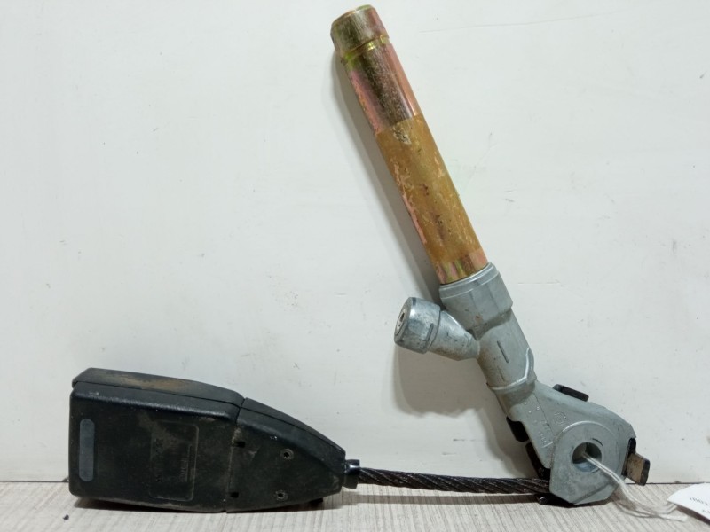 Recambio de anclaje cinturon delantero derecho para renault clio ii (bb_, cb_) 1.9 d (b/cb0e, bb0j) referencia OEM IAM 5505872AA