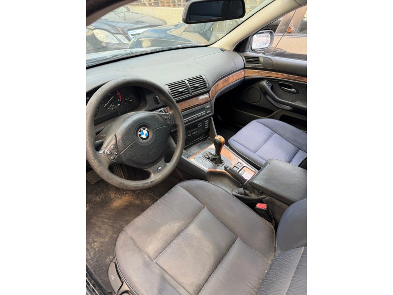 bmw 5 touring (e39) del año 2009