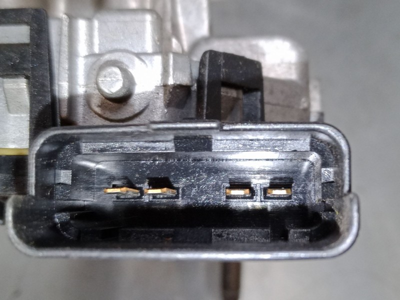 Recambio de motor limpia delantero para peugeot 208 i (ca_, cc_) 1.2 vti 82 referencia OEM IAM 9673222580  