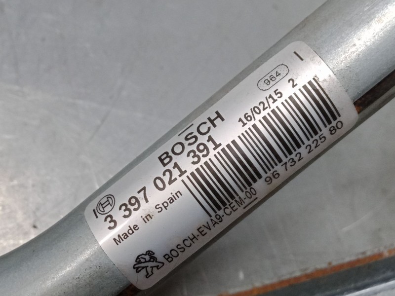 Recambio de motor limpia delantero para peugeot 208 i (ca_, cc_) 1.2 vti 82 referencia OEM IAM 9673222580  