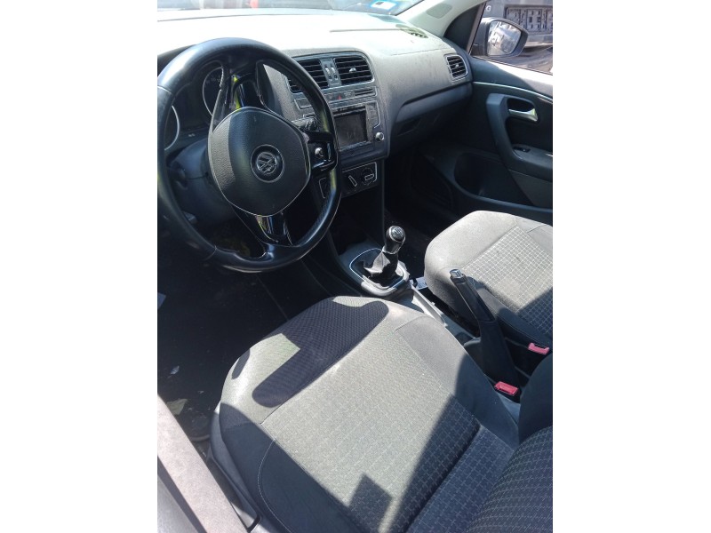 volkswagen polo v (6r1, 6c1) del año 2015
