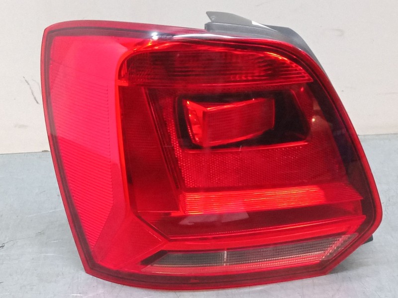 Recambio de piloto trasero izquierdo para volkswagen polo v (6r1, 6c1) 1.4 tdi referencia OEM IAM 6C0945095F  