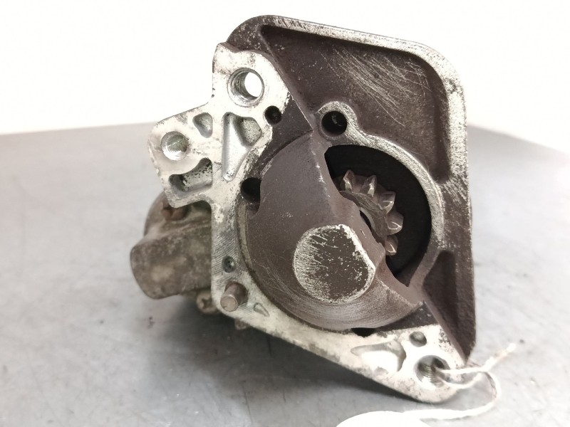 Recambio de motor arranque para renault clio iii (br0/1, cr0/1) 1.5 dci (c/br0g, c/br1g) referencia OEM IAM 8200584675  