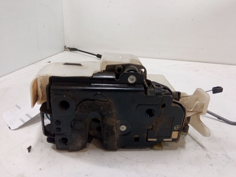 Recambio de cerradura puerta delantera izquierda para volkswagen polo iv (9n_, 9a_) 1.4 tdi referencia OEM IAM   