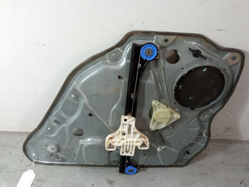 Recambio de elevalunas electrico trasero izquierdo para volkswagen polo iv (9n_, 9a_) 1.4 tdi referencia OEM IAM 6Q4839401L  