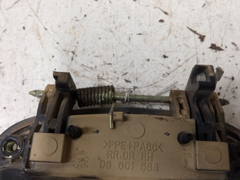 Recambio de maneta exterior puerta trasera derecha para chevrolet matiz (m200, m250) 1.0 referencia OEM IAM   