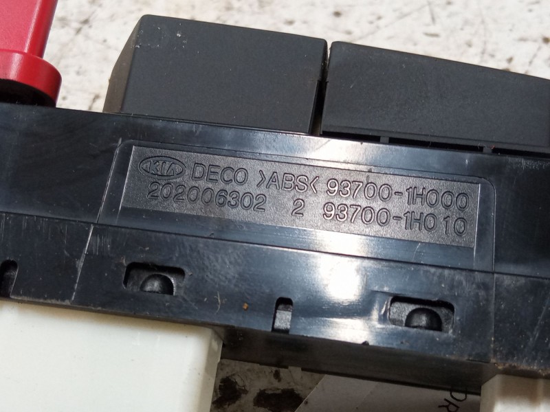 Recambio de interruptor multiple tablero para kia cee´d hatchback (ed) 1.4 referencia OEM IAM 937001H000  