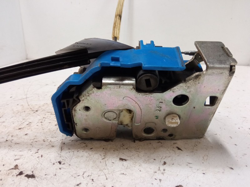 Recambio de cerradura puerta trasera derecha para fiat 500l (351_, 352_) 1.4 (199lyb1b) referencia OEM IAM 520181240  