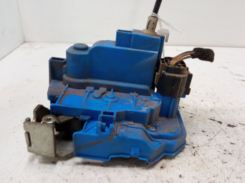 Recambio de cerradura puerta trasera izquierda para fiat 500l (351_, 352_) 1.4 (199lyb1b) referencia OEM IAM 520181250  