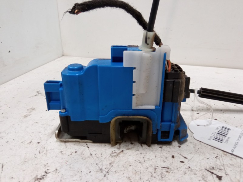 Recambio de cerradura puerta delantera derecha para fiat 500l (351_, 352_) 1.4 (199lyb1b) referencia OEM IAM   