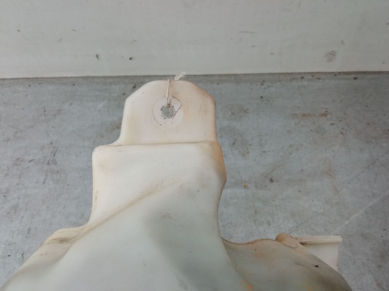 Recambio de deposito limpiaparabrisas para fiat 500l (351_, 352_) 1.4 (199lyb1b) referencia OEM IAM   