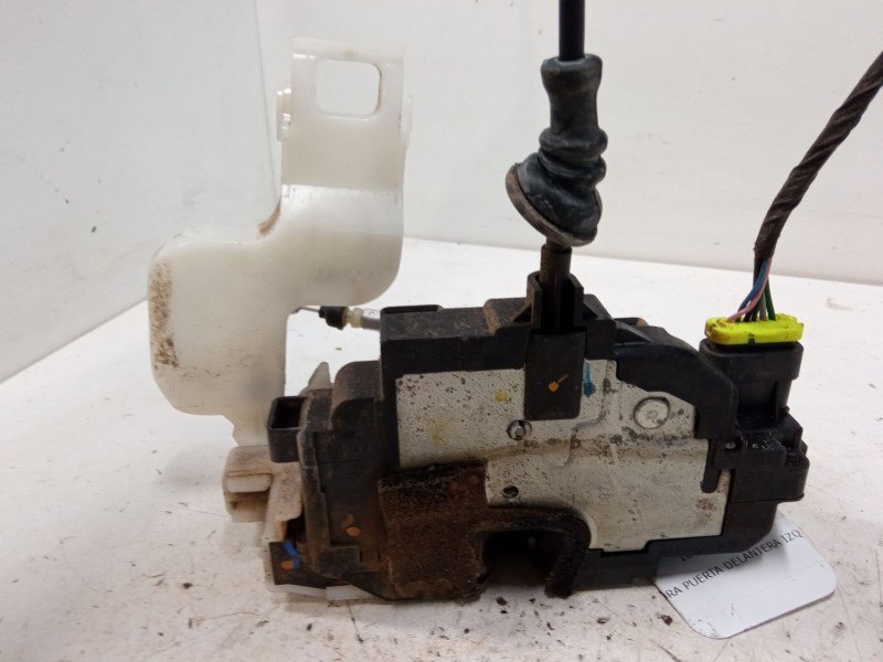 Recambio de cerradura puerta delantera izquierda para kia cee´d hatchback (ed) 1.4 referencia OEM IAM   