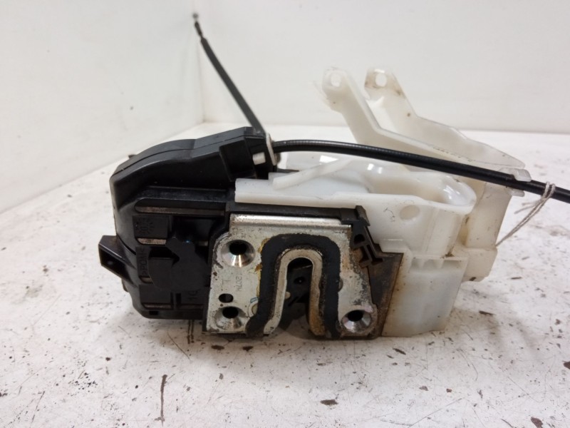 Recambio de cerradura puerta trasera izquierda para kia cee´d hatchback (ed) 1.4 referencia OEM IAM   