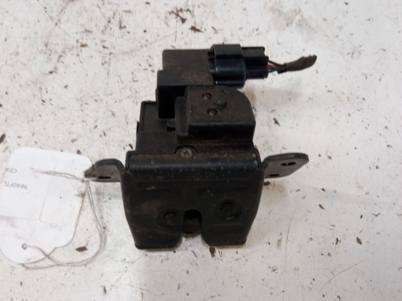 Recambio de cerradura maletero / porton para kia cee´d hatchback (ed) 1.4 referencia OEM IAM   