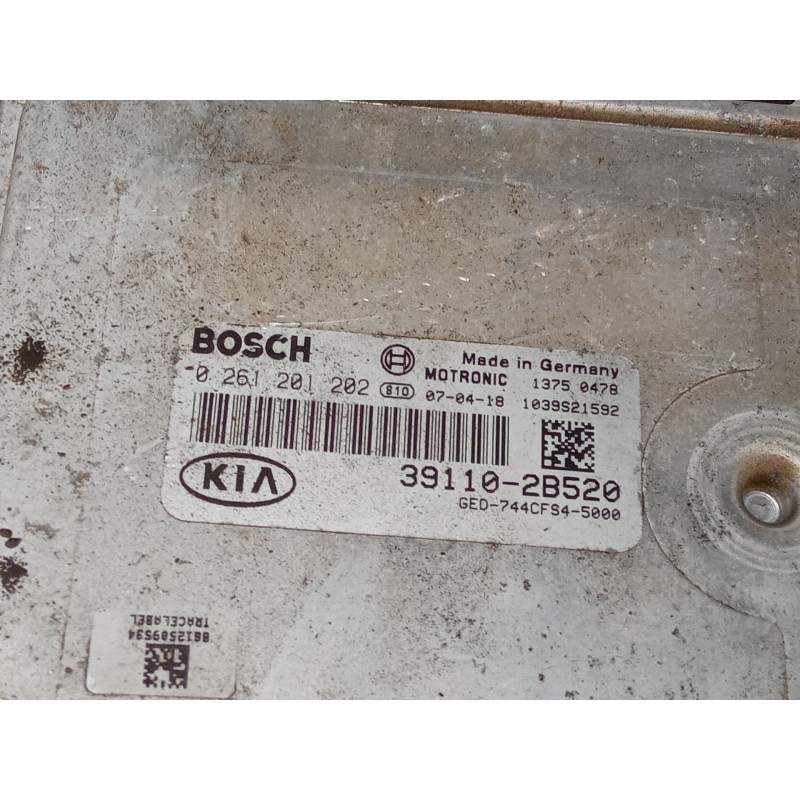 Recambio de centralita motor uce para kia cee´d hatchback (ed) 1.4 referencia OEM IAM 391102B520 0261201202 