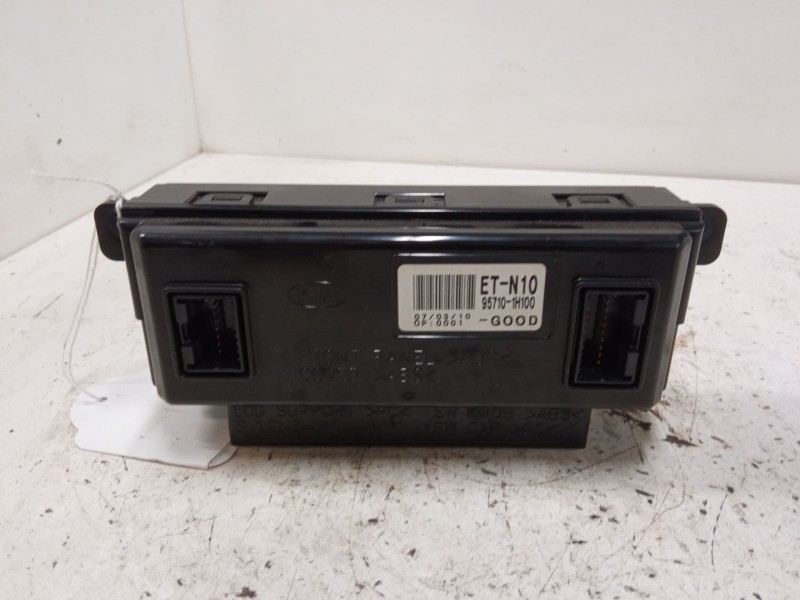 Recambio de pantalla interior reloj para kia cee´d hatchback (ed) 1.4 referencia OEM IAM 957101H100  