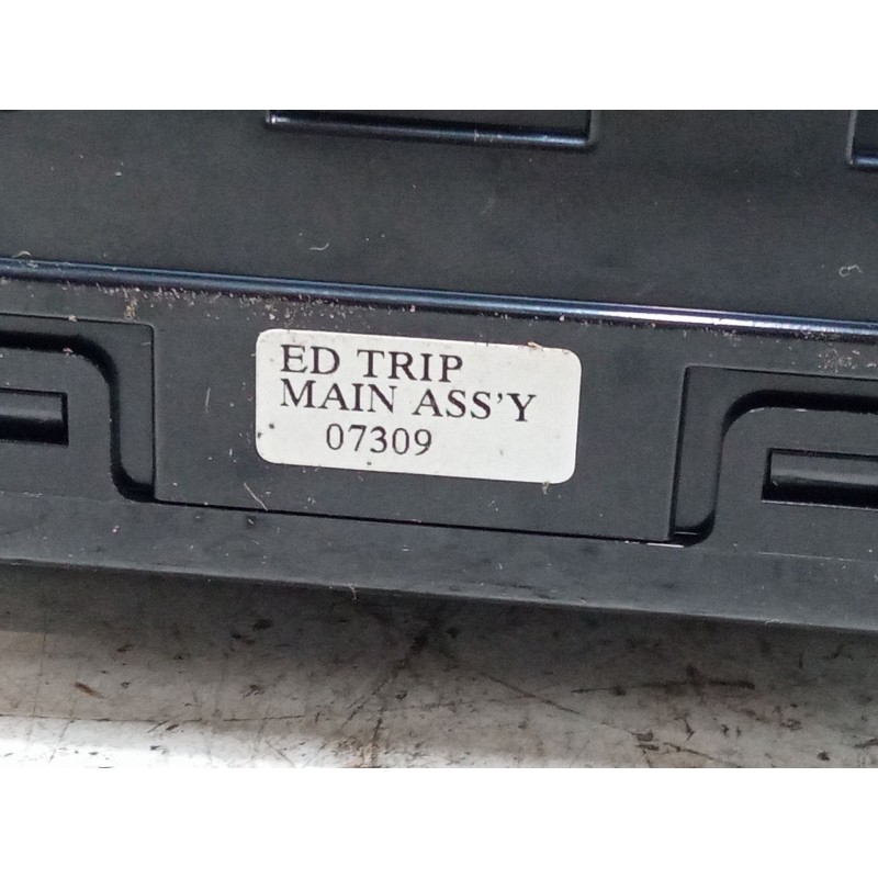 Recambio de pantalla interior reloj para kia cee´d hatchback (ed) 1.4 referencia OEM IAM 957101H100  