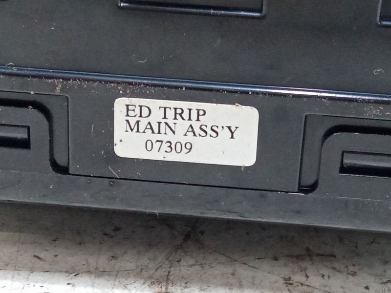 Recambio de pantalla interior reloj para kia cee´d hatchback (ed) 1.4 referencia OEM IAM 957101H100  