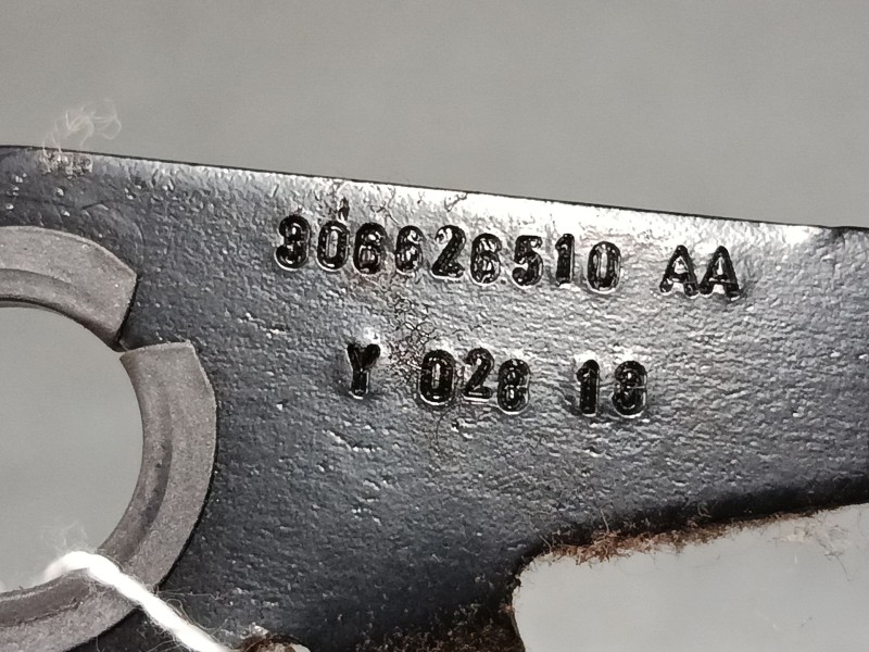 Recambio de anclaje cinturon trasero izquierdo para citroën c4 picasso i monospace (ud_) 1.6 hdi 110 referencia OEM IAM   