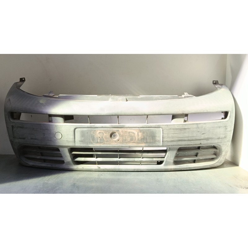 Recambio de paragolpes delantero para opel vivaro a furgoneta (x83) 1.9 dti (f7) referencia OEM IAM 91165829 820011389 