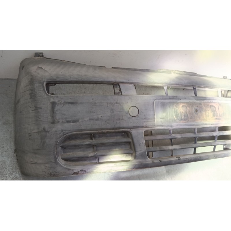 Recambio de paragolpes delantero para opel vivaro a furgoneta (x83) 1.9 dti (f7) referencia OEM IAM 91165829 820011389 