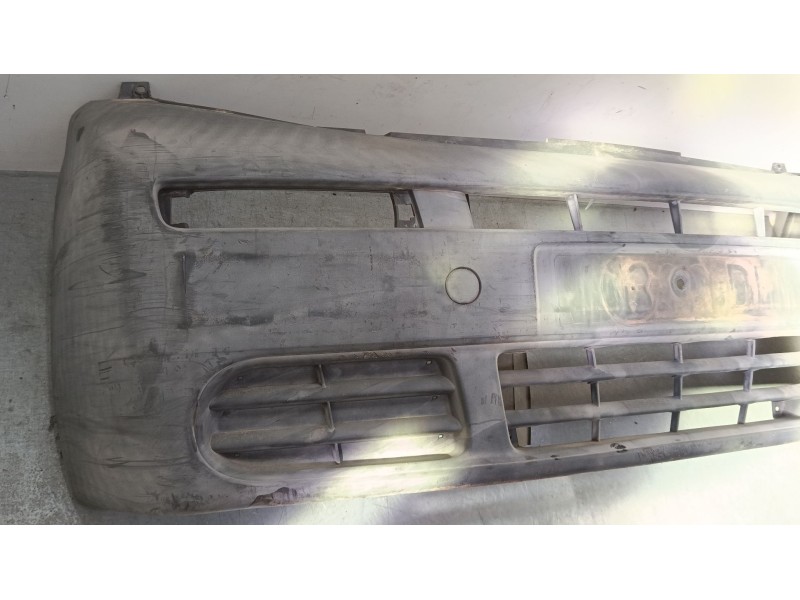 Recambio de paragolpes delantero para opel vivaro a furgoneta (x83) 1.9 dti (f7) referencia OEM IAM 91165829 820011389 