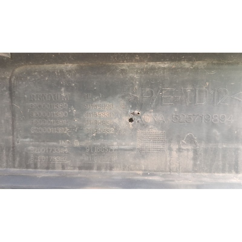 Recambio de paragolpes delantero para opel vivaro a furgoneta (x83) 1.9 dti (f7) referencia OEM IAM 91165829 820011389 