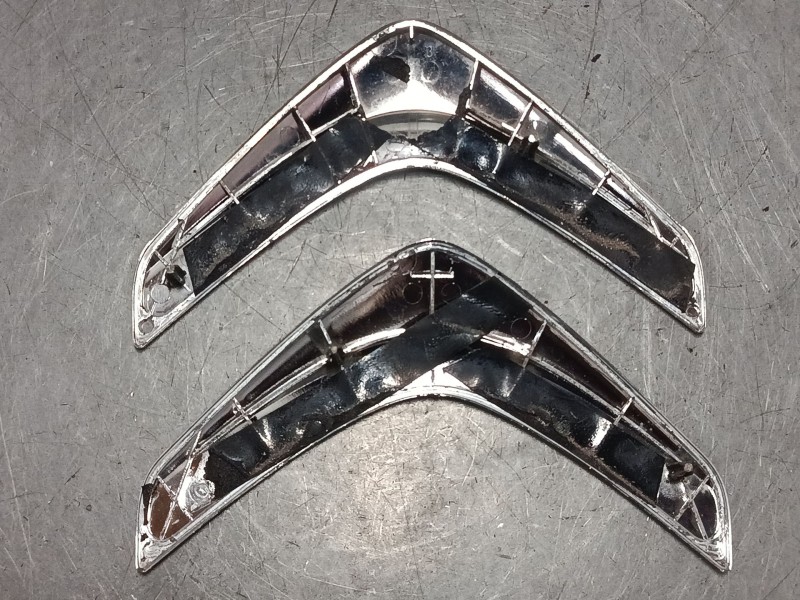 Recambio de anagrama para citroën c3 ii (sc_) 1.4 hdi 70 (sc8hzc, sc8hr0, sc8hp4) referencia OEM IAM   