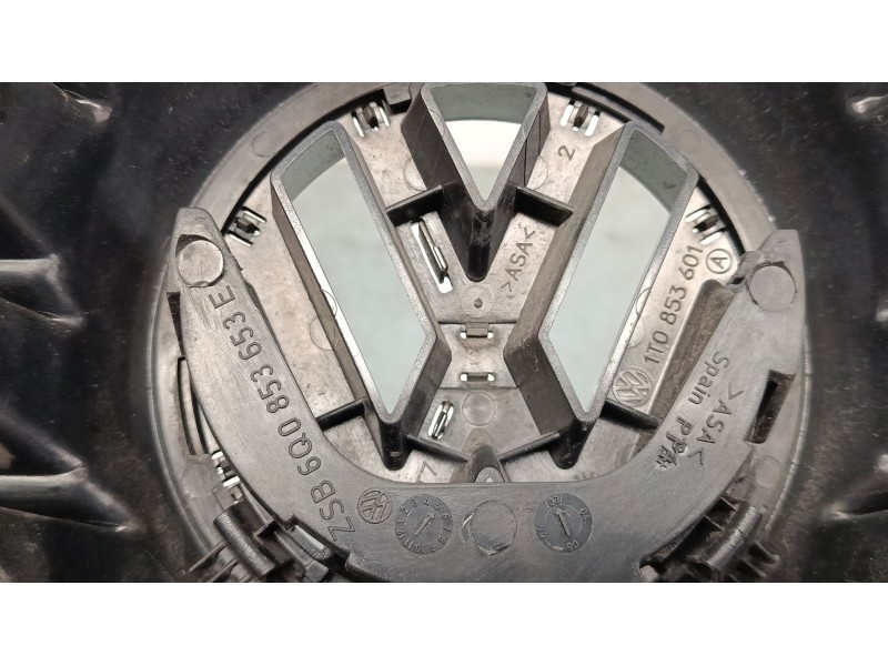Recambio de rejillas capo para volkswagen polo iv (9n_, 9a_) 1.4 tdi referencia OEM IAM 6Q0853653E  