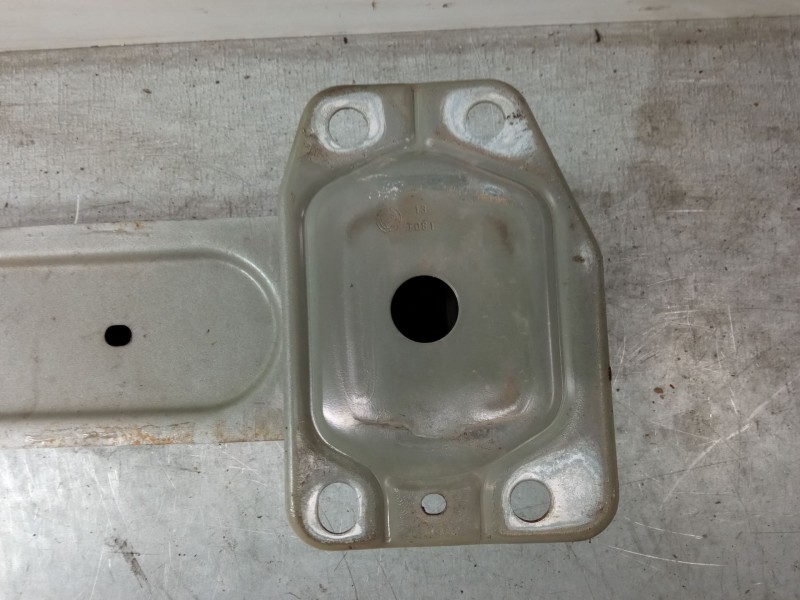 Recambio de refuerzo paragolpes delantero para peugeot bipper (aa_) 1.3 hdi 75 referencia OEM IAM   