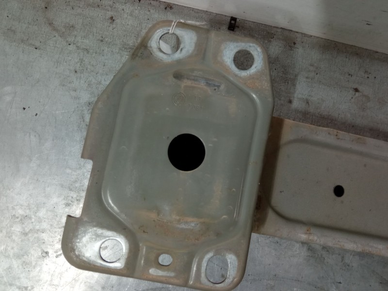 Recambio de refuerzo paragolpes delantero para peugeot bipper (aa_) 1.3 hdi 75 referencia OEM IAM   