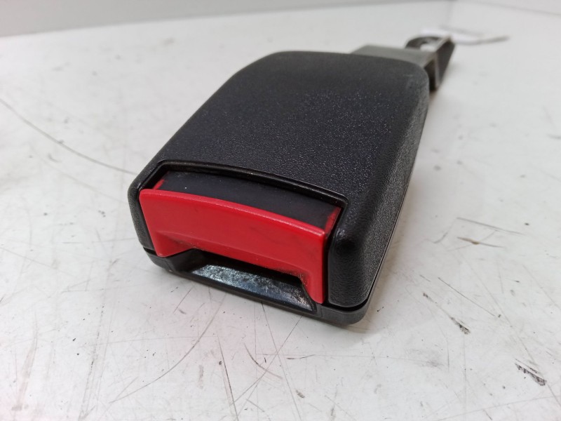 Recambio de anclaje cinturon delantero derecho para seat ibiza ii (6k1) 1.4 16v referencia OEM IAM   