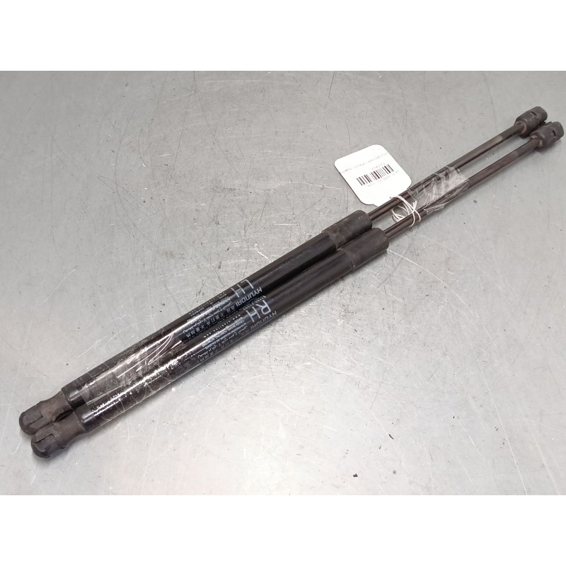 Recambio de amortiguadores malet/porton para hyundai ix35 (lm, el, elh) 2.0 crdi referencia OEM IAM 817802Y000   817702Y000  