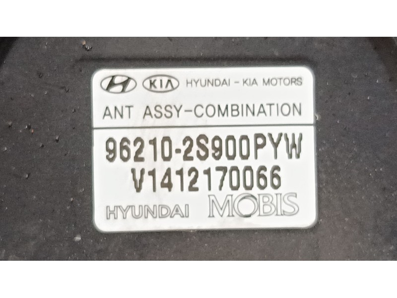 Recambio de antena para hyundai ix35 (lm, el, elh) 2.0 crdi referencia OEM IAM 962102S900PYW  