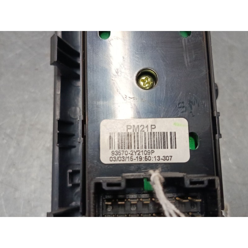 Recambio de mando elevalunas delantero izquierdo para hyundai ix35 (lm, el, elh) 2.0 crdi referencia OEM IAM 935702Y2109P  