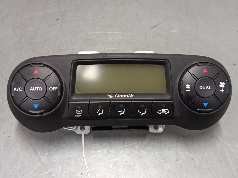 Recambio de mando climatizador para hyundai ix35 (lm, el, elh) 2.0 crdi referencia OEM IAM 972502Y400TJN  