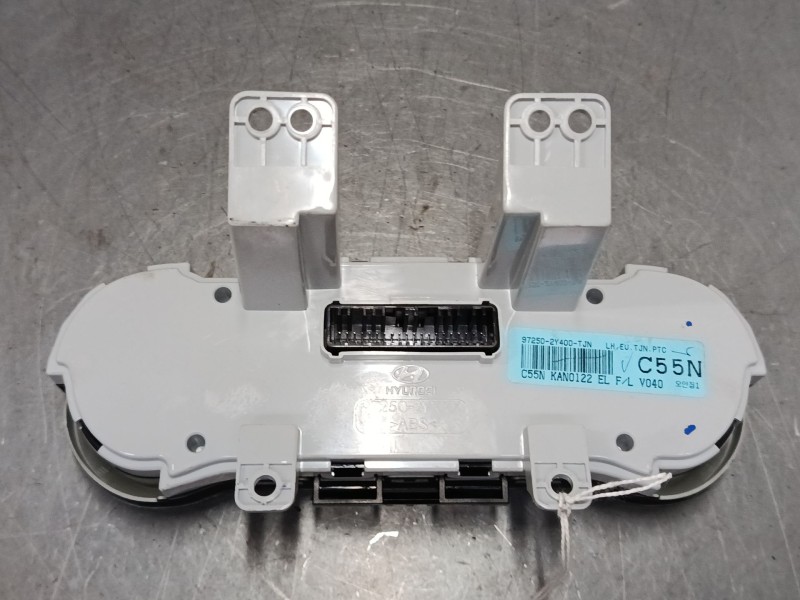 Recambio de mando climatizador para hyundai ix35 (lm, el, elh) 2.0 crdi referencia OEM IAM 972502Y400TJN  