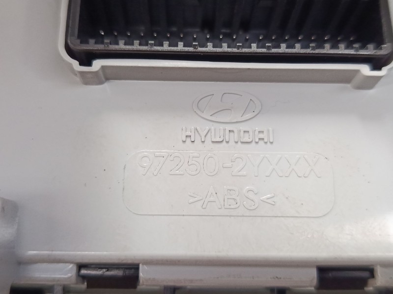 Recambio de mando climatizador para hyundai ix35 (lm, el, elh) 2.0 crdi referencia OEM IAM 972502Y400TJN  