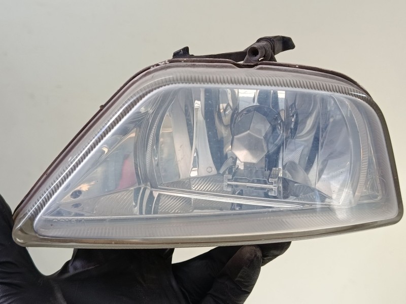 Recambio de faro antiniebla derecho para ford focus i (daw, dbw) 1.6 16v referencia OEM IAM 2M5115201AG  