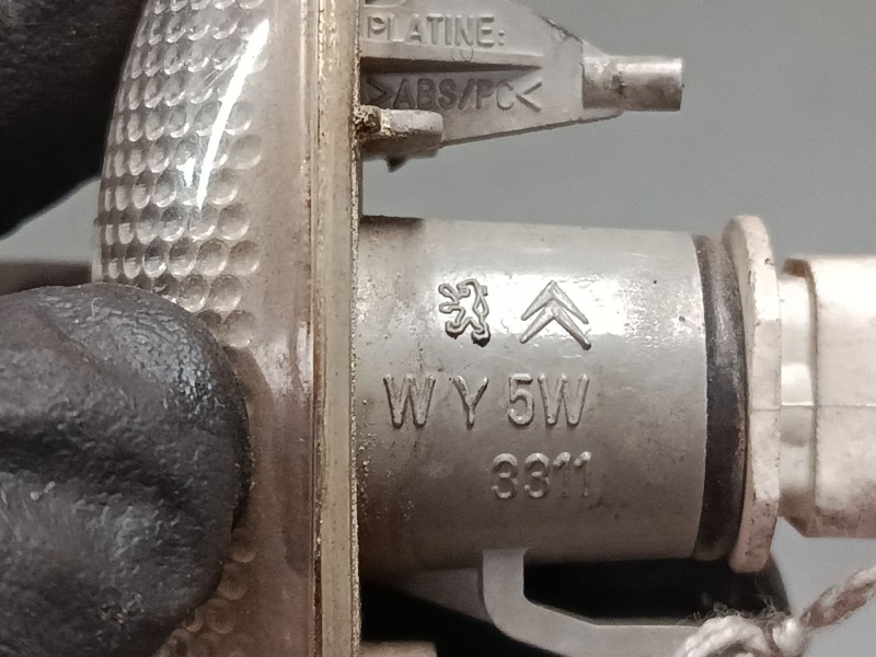 Recambio de intermitente lateral derecho para peugeot 307 (3a/c) 2.0 hdi 135 referencia OEM IAM   