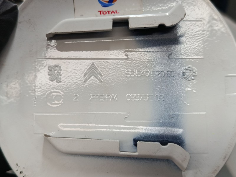 Recambio de tapa exterior combustible para citroën c4 picasso i monospace (ud_) 1.6 hdi 110 referencia OEM IAM 9654052080 08975E