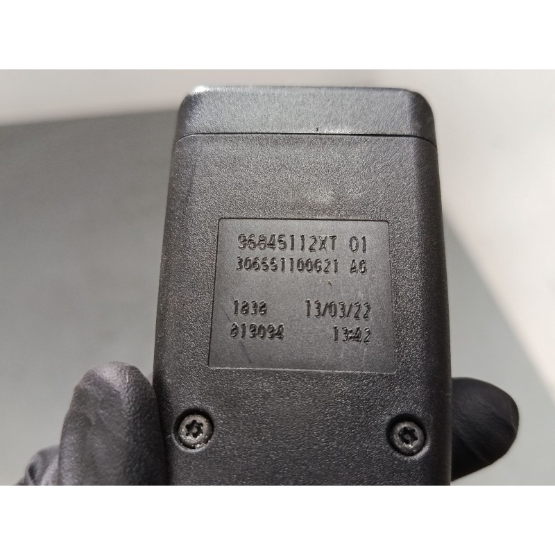 Recambio de anclaje cinturon delantero derecho para citroën c4 picasso i monospace (ud_) 1.6 hdi 110 referencia OEM IAM 96845112