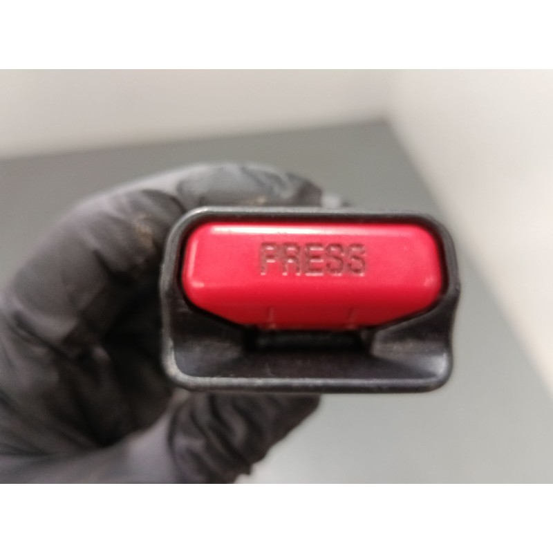 Recambio de anclaje cinturon delantero derecho para citroën c4 picasso i monospace (ud_) 1.6 hdi 110 referencia OEM IAM 96845112