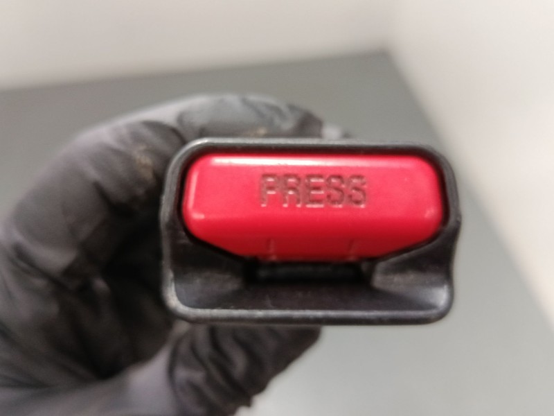 Recambio de anclaje cinturon delantero derecho para citroën c4 picasso i monospace (ud_) 1.6 hdi 110 referencia OEM IAM 96845112