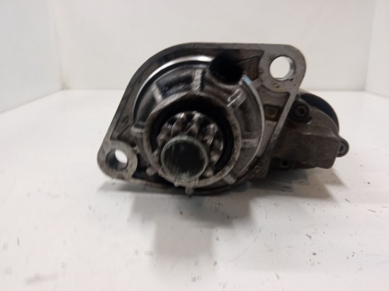 Recambio de motor arranque para volkswagen bora variant (1j6) 1.9 tdi referencia OEM IAM 02M911023F  