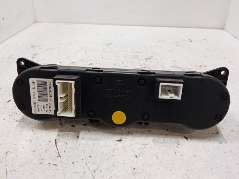 Recambio de mando climatizador para kia cee´d hatchback (ed) 1.4 referencia OEM IAM 972501H000EQ  