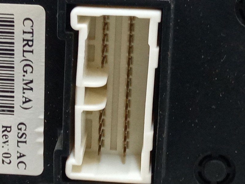 Recambio de mando climatizador para kia cee´d hatchback (ed) 1.4 referencia OEM IAM 972501H000EQ  