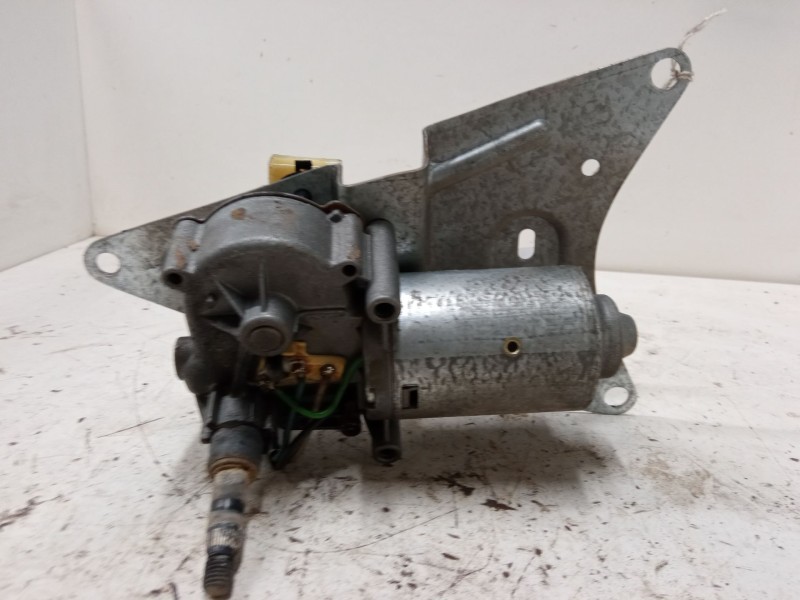 Recambio de motor limpia trasero para renault clio i (b/c57_, 5/357_) 1.2 (5/357y, 5/357k) referencia OEM IAM 7700830365  