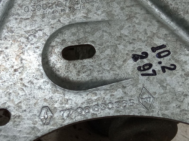 Recambio de motor limpia trasero para renault clio i (b/c57_, 5/357_) 1.2 (5/357y, 5/357k) referencia OEM IAM 7700830365  