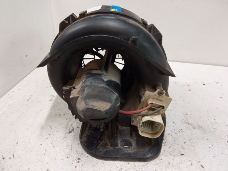 Recambio de motor calefaccion para renault clio i (b/c57_, 5/357_) 1.2 (5/357y, 5/357k) referencia OEM IAM 7700810270  